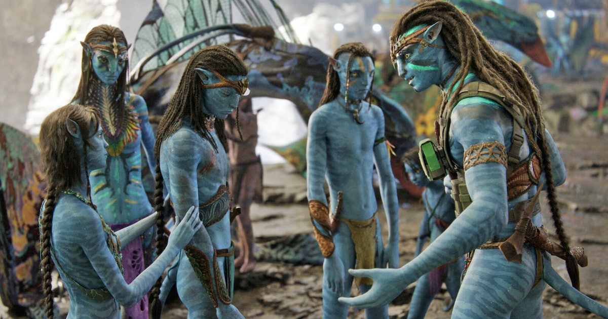 Jake Sully e Neytiri com seus filhos.